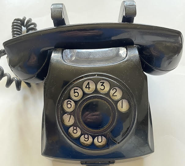 Bakelitt-telefon. 